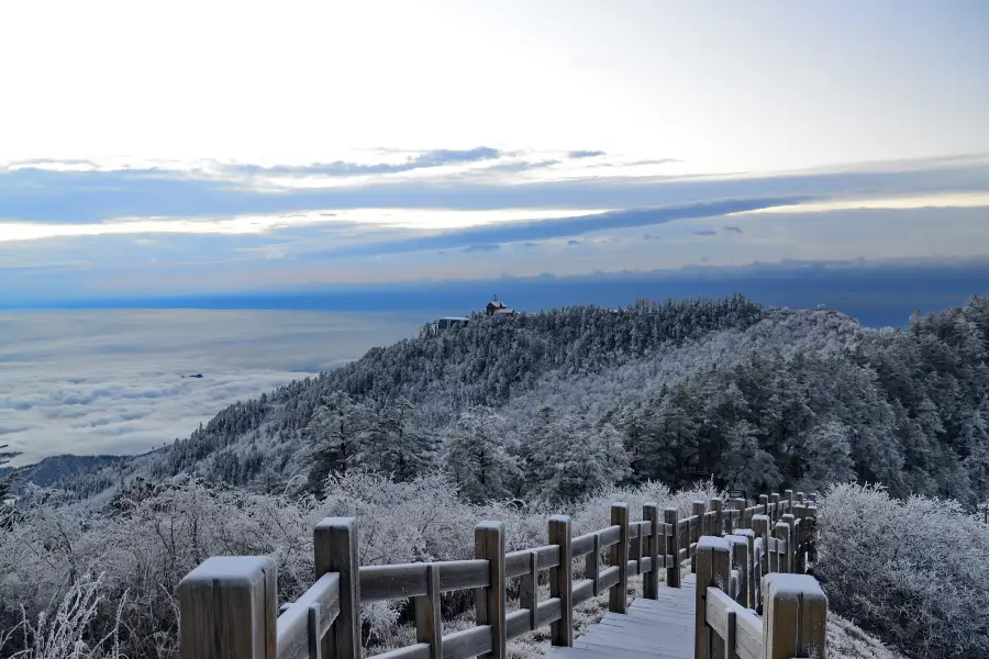 日月山高原