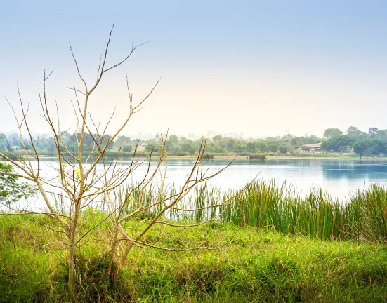 Отели рядом с достопримечательностью «Maison Jules Verne»