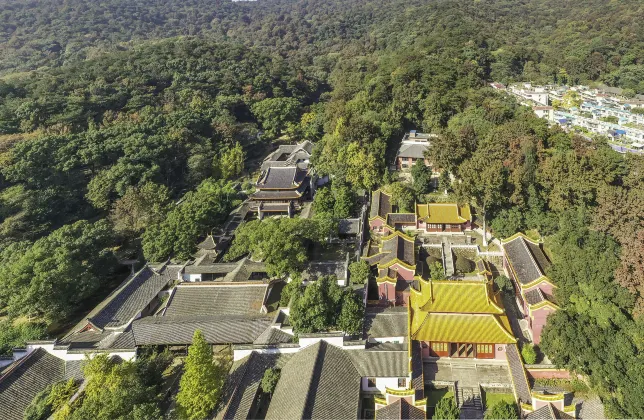 Отели с услугой спа в г. Лу-Шан