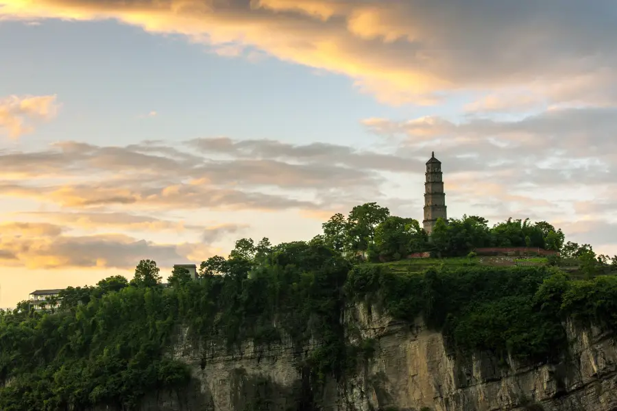 Lianzhu Tower