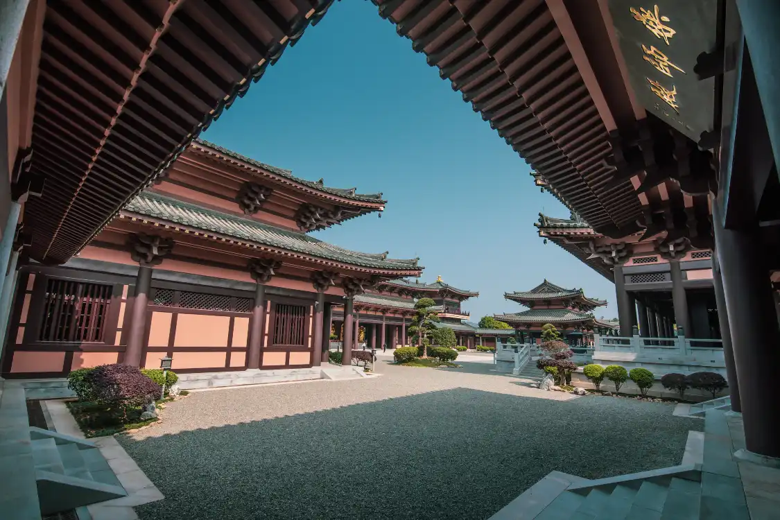 Các khách sạn gần Huirensheng Temple