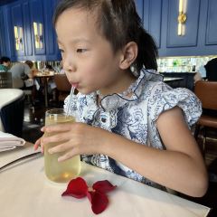 Large Eight Italy Lounge&Restaurant User Photo