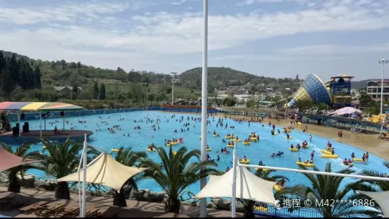 Qingyu Bay Water Park