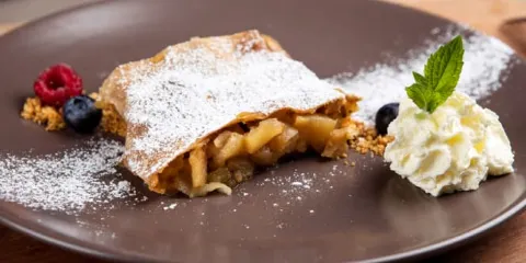 塞雷達避難所餐廳