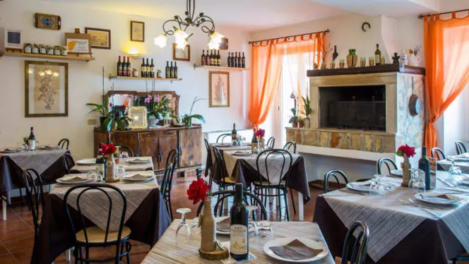 Ristorante dell'Agriturismo Il Casale delle Ginestre