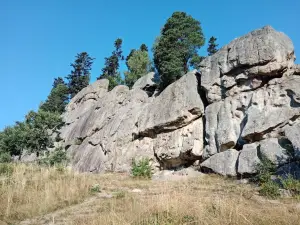 Devil's rocks