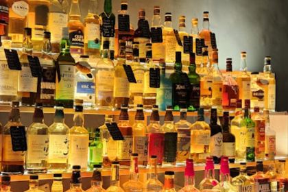 Cafe & Bar TAKE FIVE