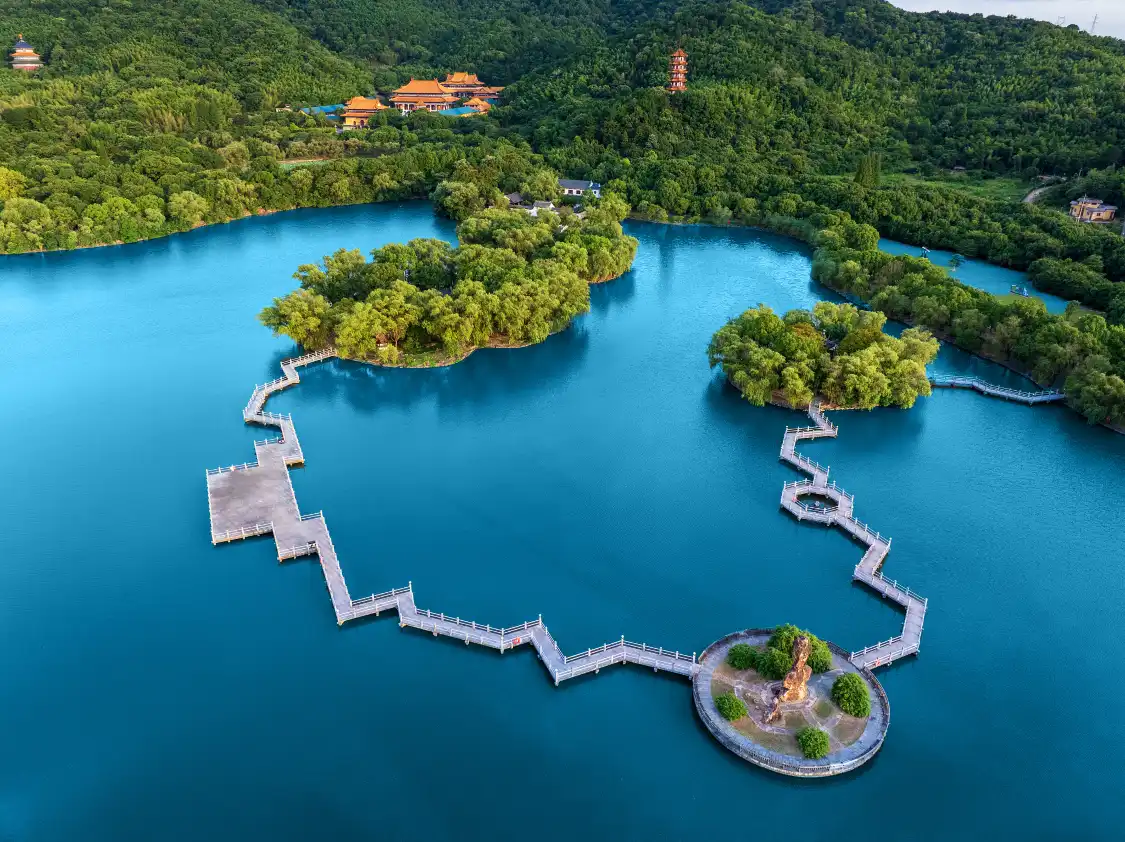 Hotels near Penglai Island
