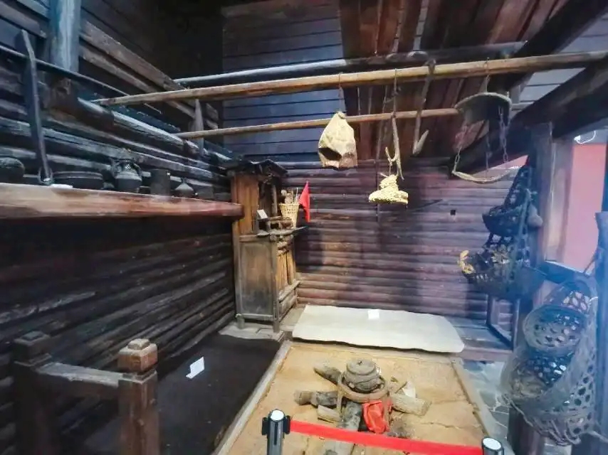 Hotels near Lijiang City Museum