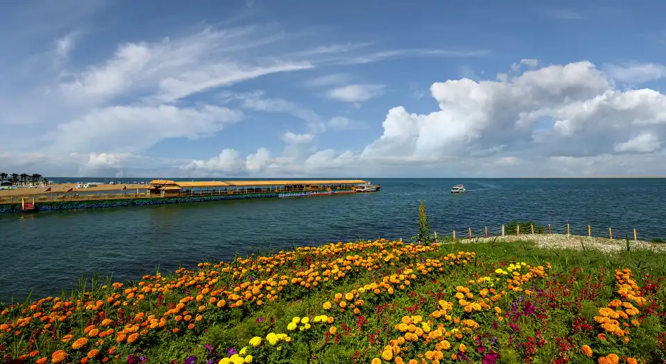 2_Bosten Lake