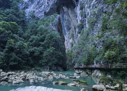 Tiansheng Bridge River