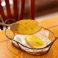 油麻地高質樓上cafe