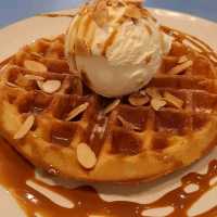 Brown Fox Waffle & Coffee