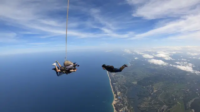 瓊海跳傘