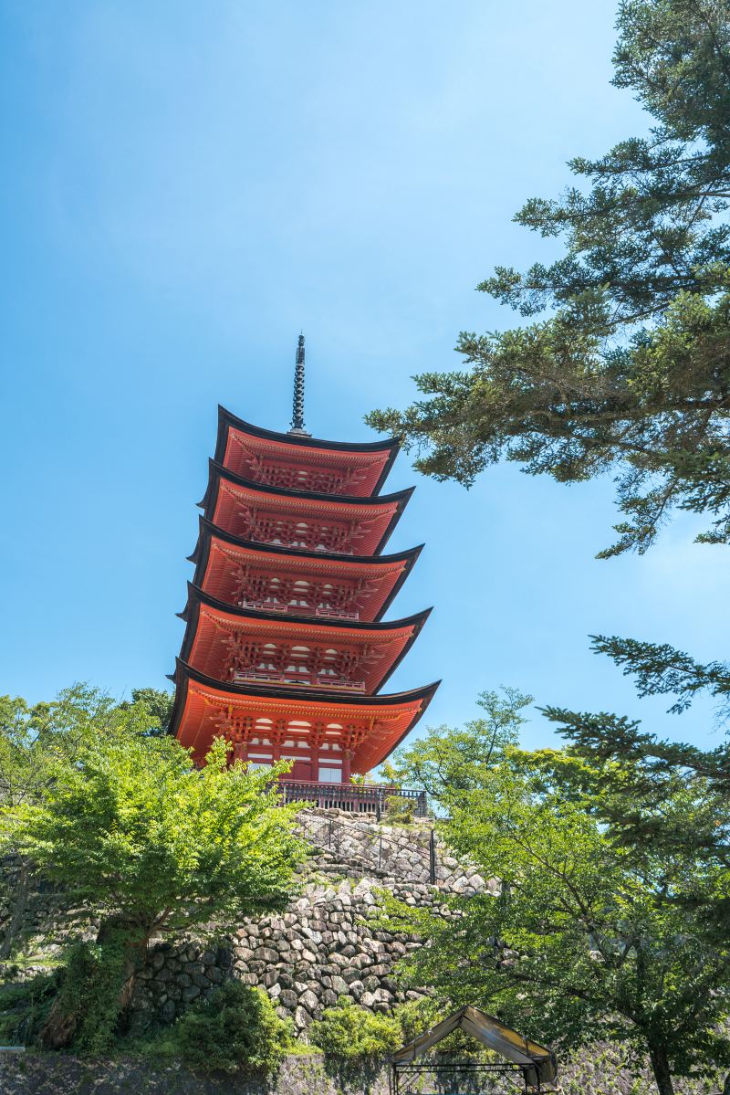 Itsukushima Jinja Otorii (Grand Torii Gate)