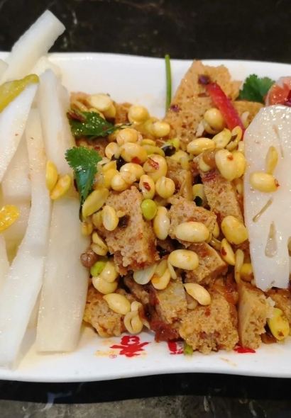 三顾香牛羊肉泡馍(合阳分店)