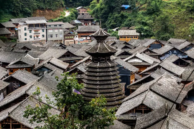 Отели с услугой парковкой в г. Цунцзян