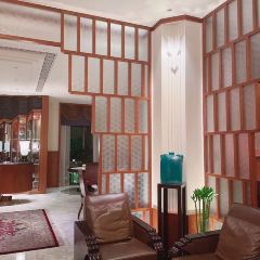 YI LONG COURT User Photo