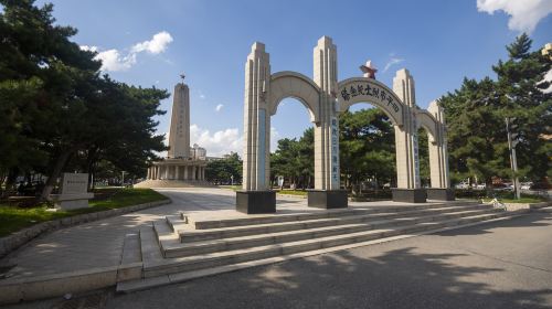 Siping Martyrs Monument