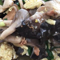 小草房(向阳路店) User Photo