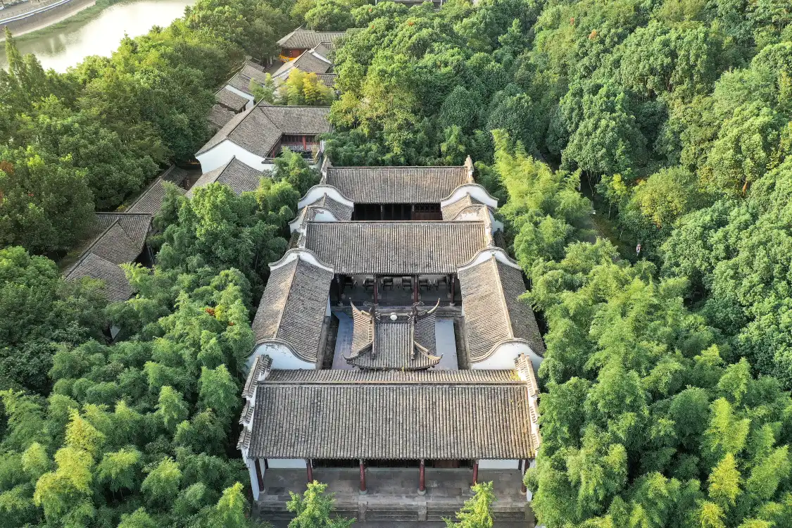 Hotels near Ancestral Hall of Family Zheng