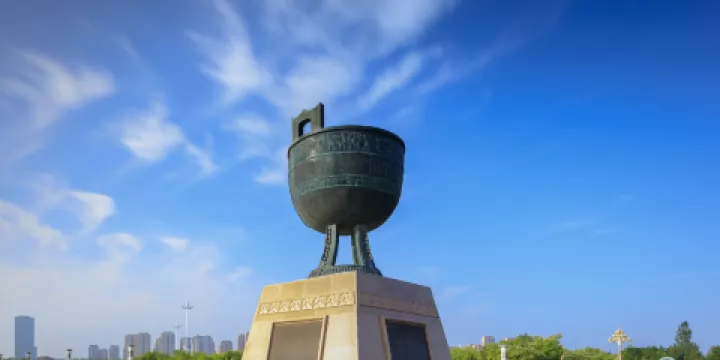 鄂爾多斯青銅文化廣場（鄂託克西街）