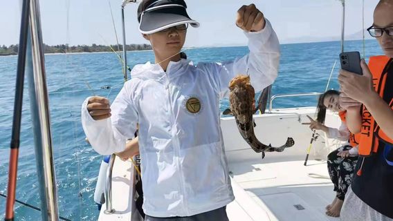 Sea-Fishing in Sanya