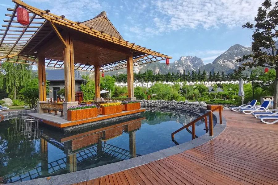 地建南山(華山)温泉