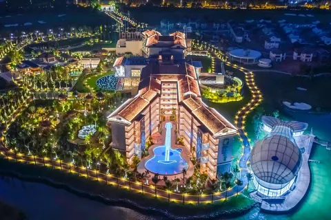 Holiday Inn Resort