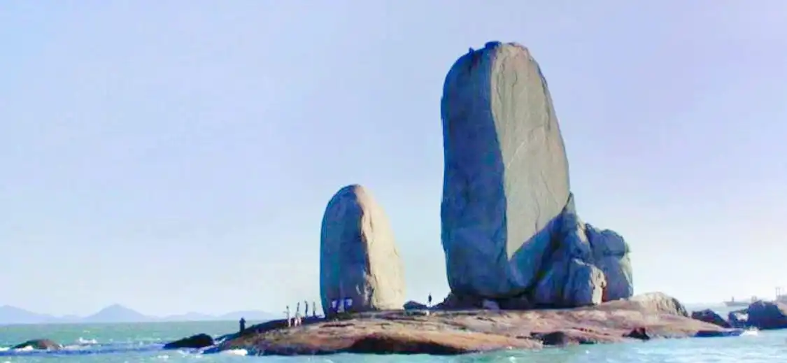 Hotels near Banyang Stone Sail