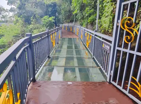 Hotels near Glass Bridge, Baiyun Mountain Acenic Area