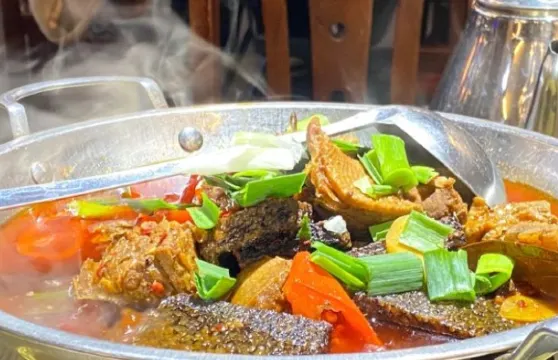 俊子飯店土家湘菜（鳳凰古城店）