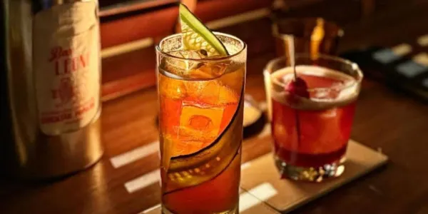 홍콩의 인기 바 (Bar)