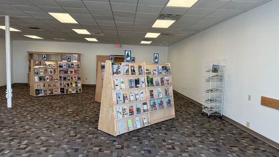 Maine State Visitor Information Center - Houlton