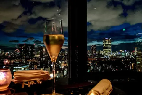 Sky Lounge Stellar Garden