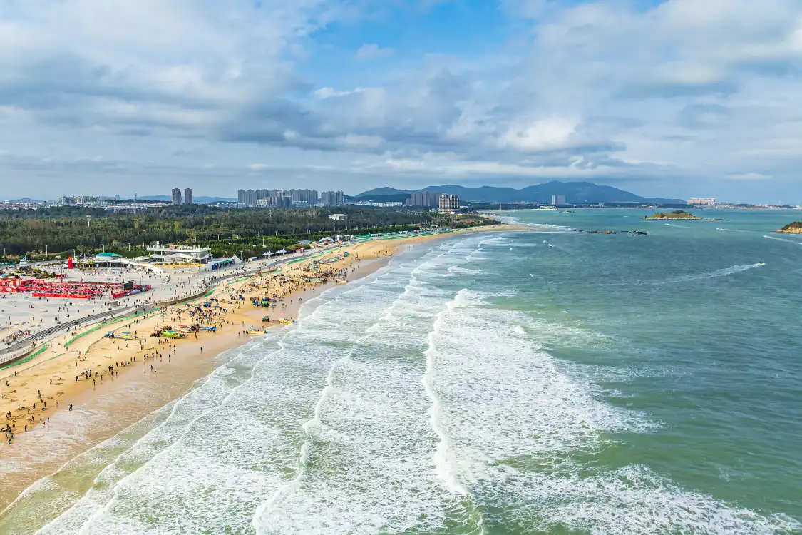 Hotels near Longwangtou Beach