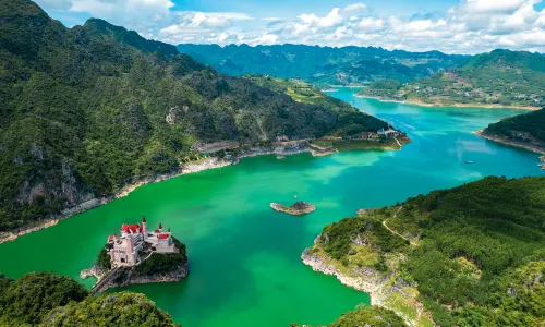 Wanfeng Lake