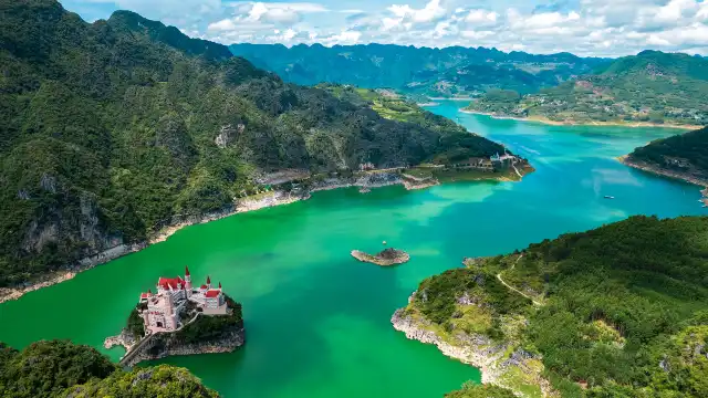 萬峰湖