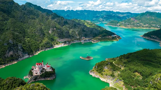 萬峰湖