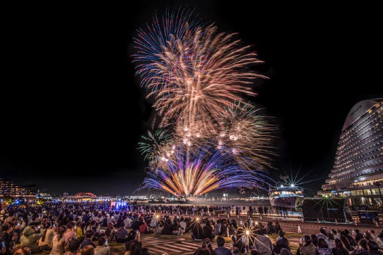 Minato Fireworks 2025 - Five Days of Illuminating Kobe | Kobe