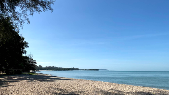 Pantai Saujana