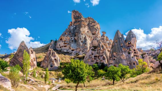 Burg Uçhisar