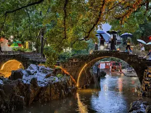 Popular Night Attractions in Hezhou