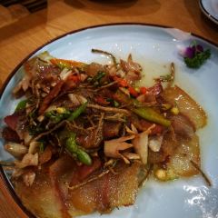 PIN WEI Lugu Lake Restaurant User Photo