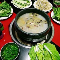 Cuihua Stone Pot Restaurant with Local features User Photo
