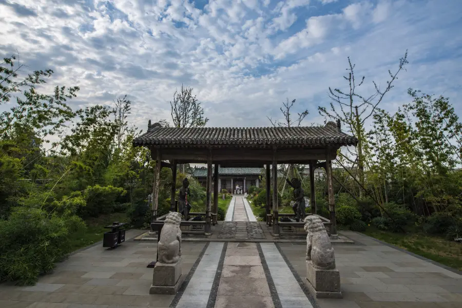 Hancheng Town's God Temple