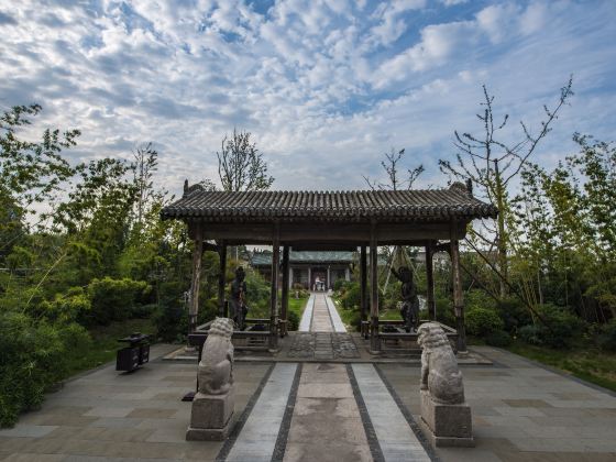 Hancheng Town's God Temple