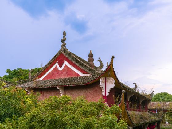 Cihu Fengsheng Ancient Temple