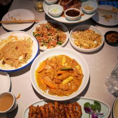 E NIANG CHUN BING User Photo
