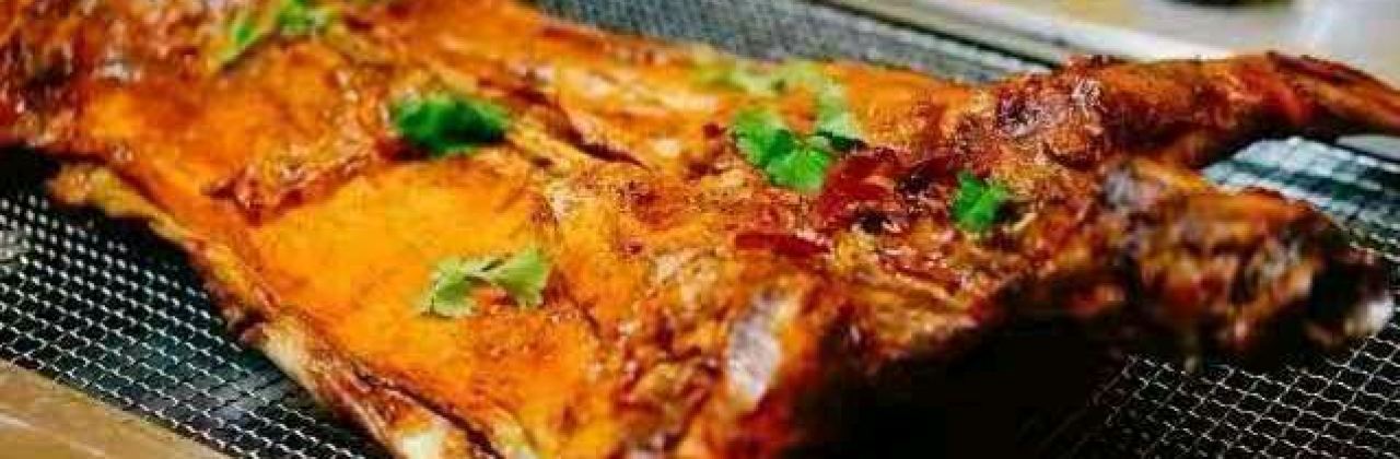 岭上人家楚香阁烤全羊农家乐